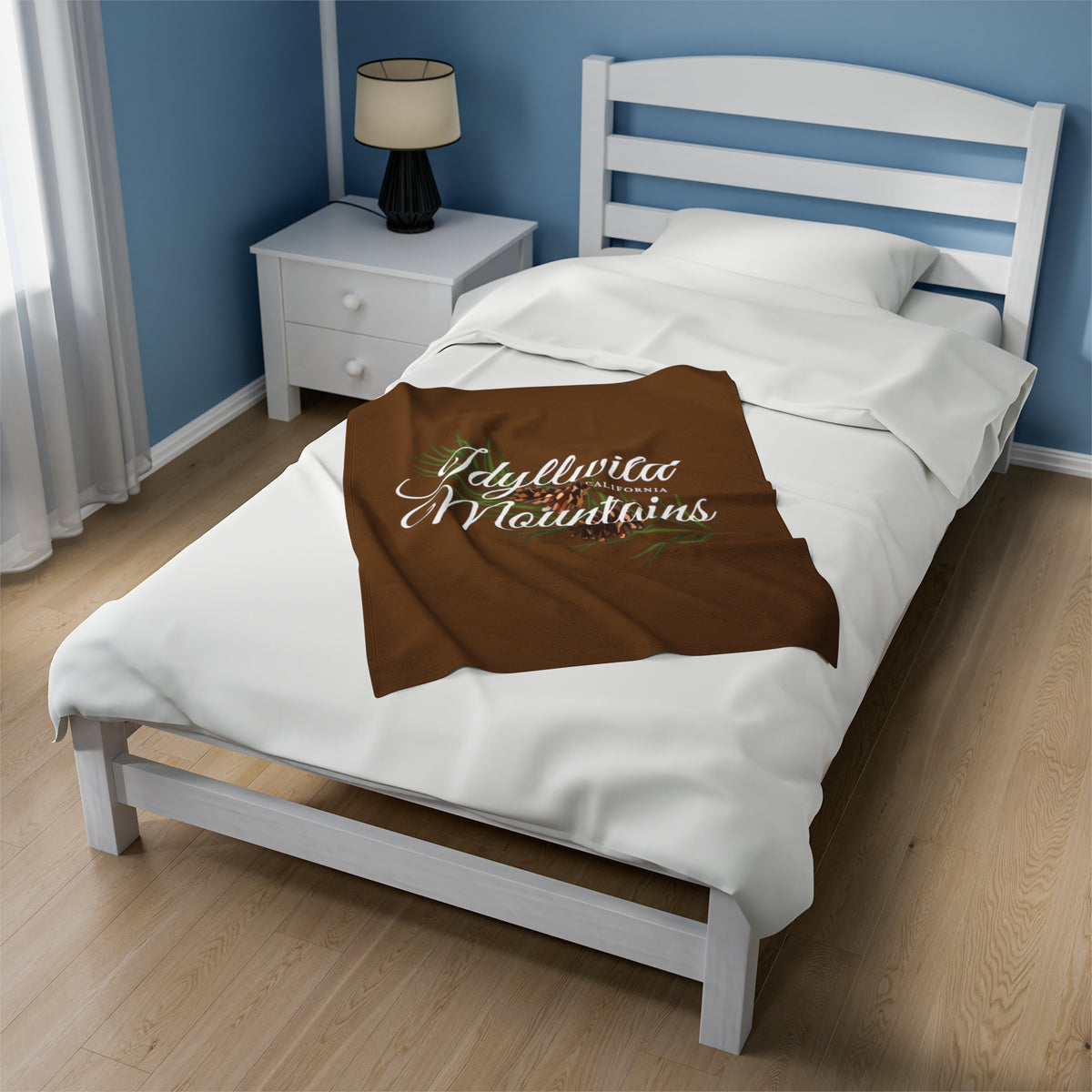 Velveteen Plush Blanket Idyllwild Mountains Coneback Brown