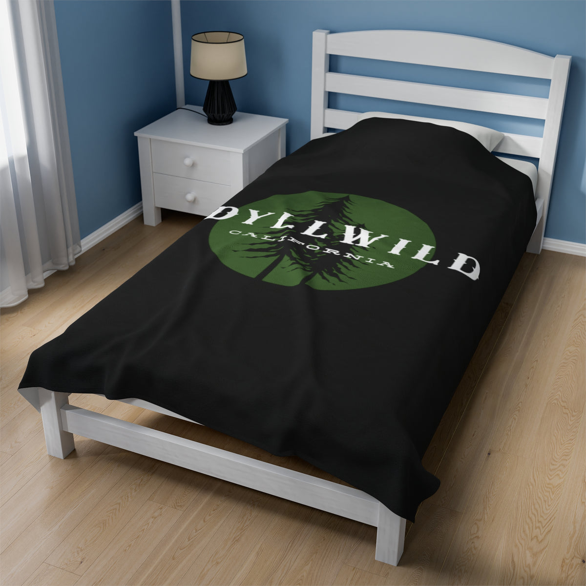 Velveteen Plush Blanket Idyllwild Green Pine Badge Black