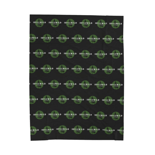 Velveteen Plush Blanket Idyllwild Gredn Pine Badge Pattern Black