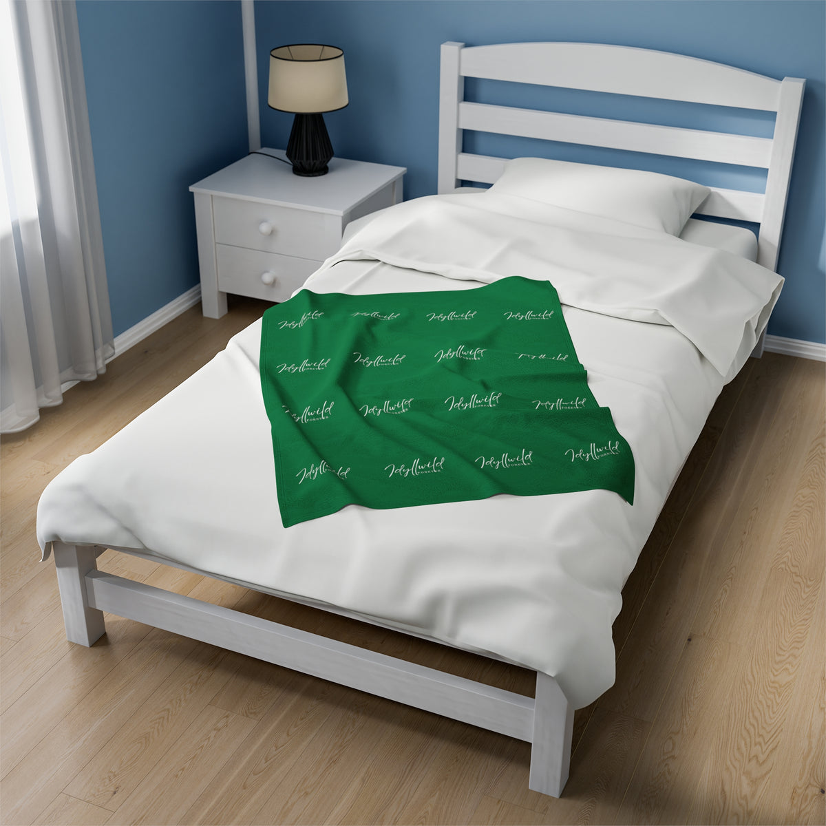 Velveteen Plush Blanket Idyllwild Forever Green