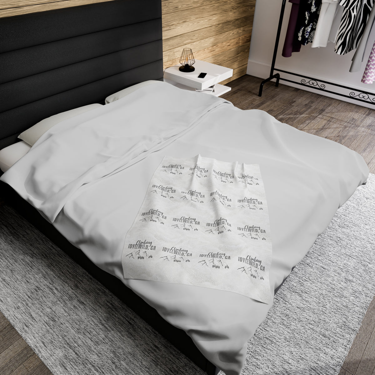 Velveteen Plush Blanket Climbing Idyllwild White Pattern