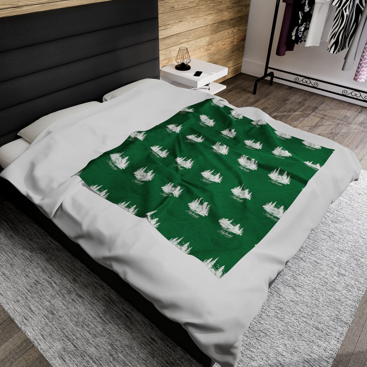 Velveteen Plush Blanket Idyllwild Classy Cabin in the Woods Pattern Green
