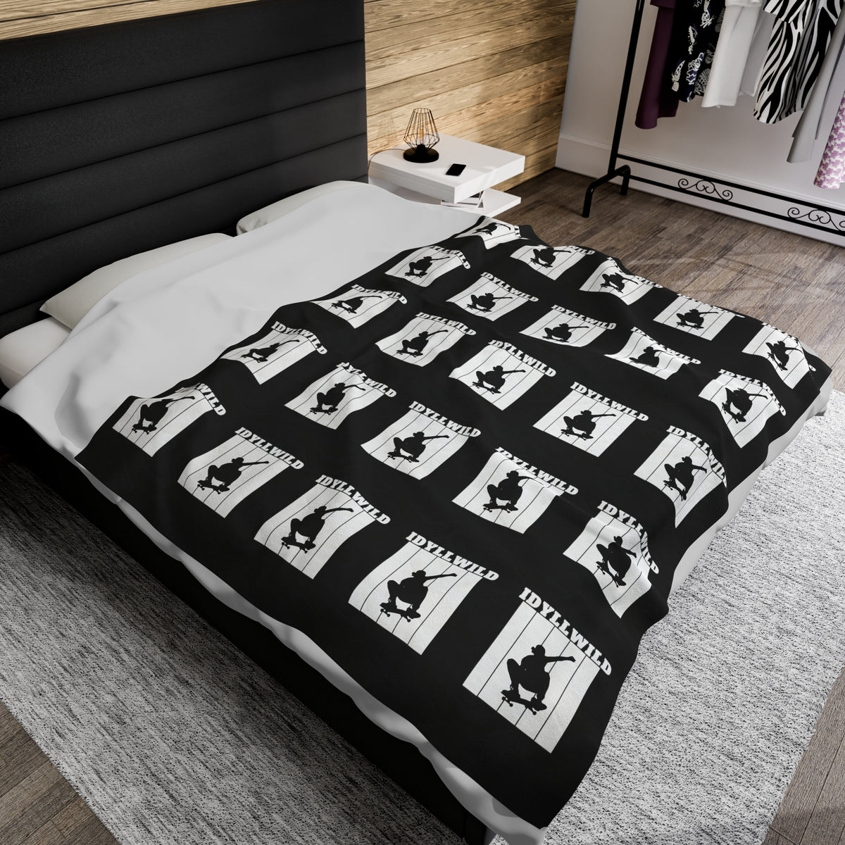 Velveteen Plush Blanket Skate Idyllwild Black Pattern