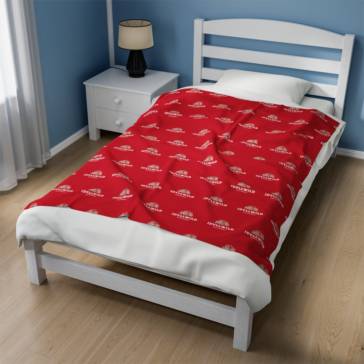 Velveteen Plush Blanket Idyllwild Cabin Badge Pattern Red