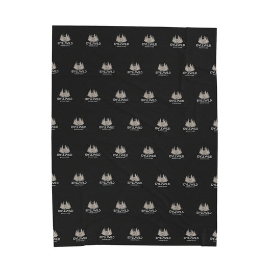 Velveteen Plush Blanket Idyllwild Cabin in the Woods Badge Pattern Black