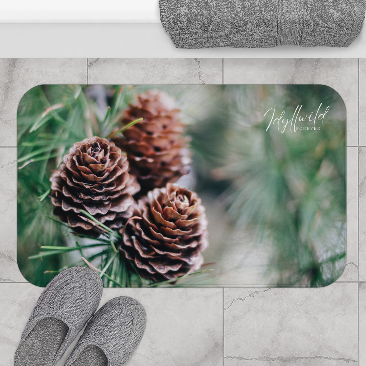 Idyllwild Pine Cone Bath Mat