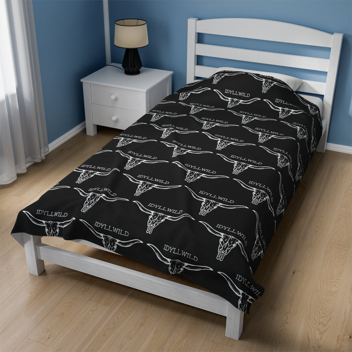 Velveteen Plush Blanket Idyllwild Longhorn Pattern Black