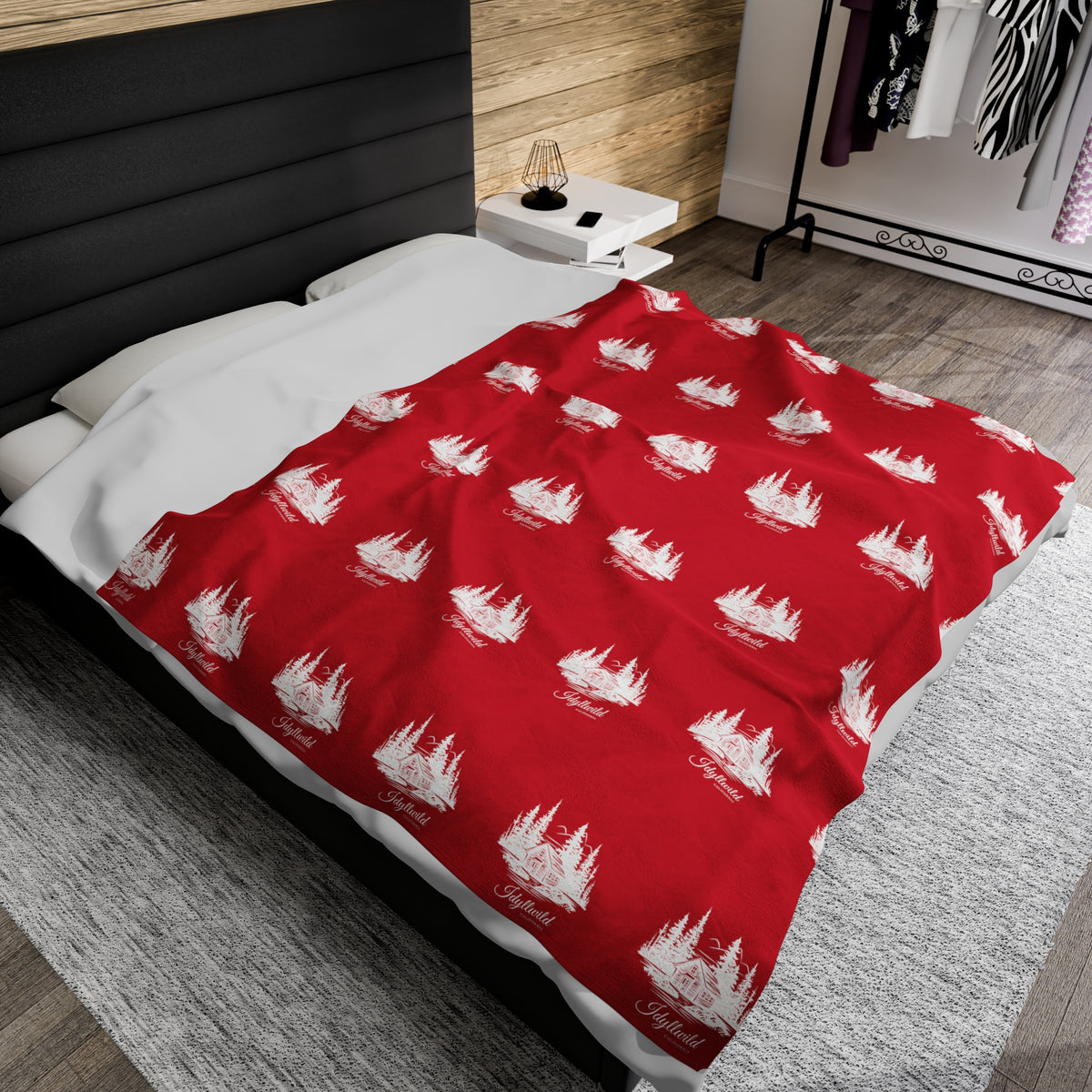 Velveteen Plush Blanket Idyllwild Classy Cabin in the Woods Pattern Red