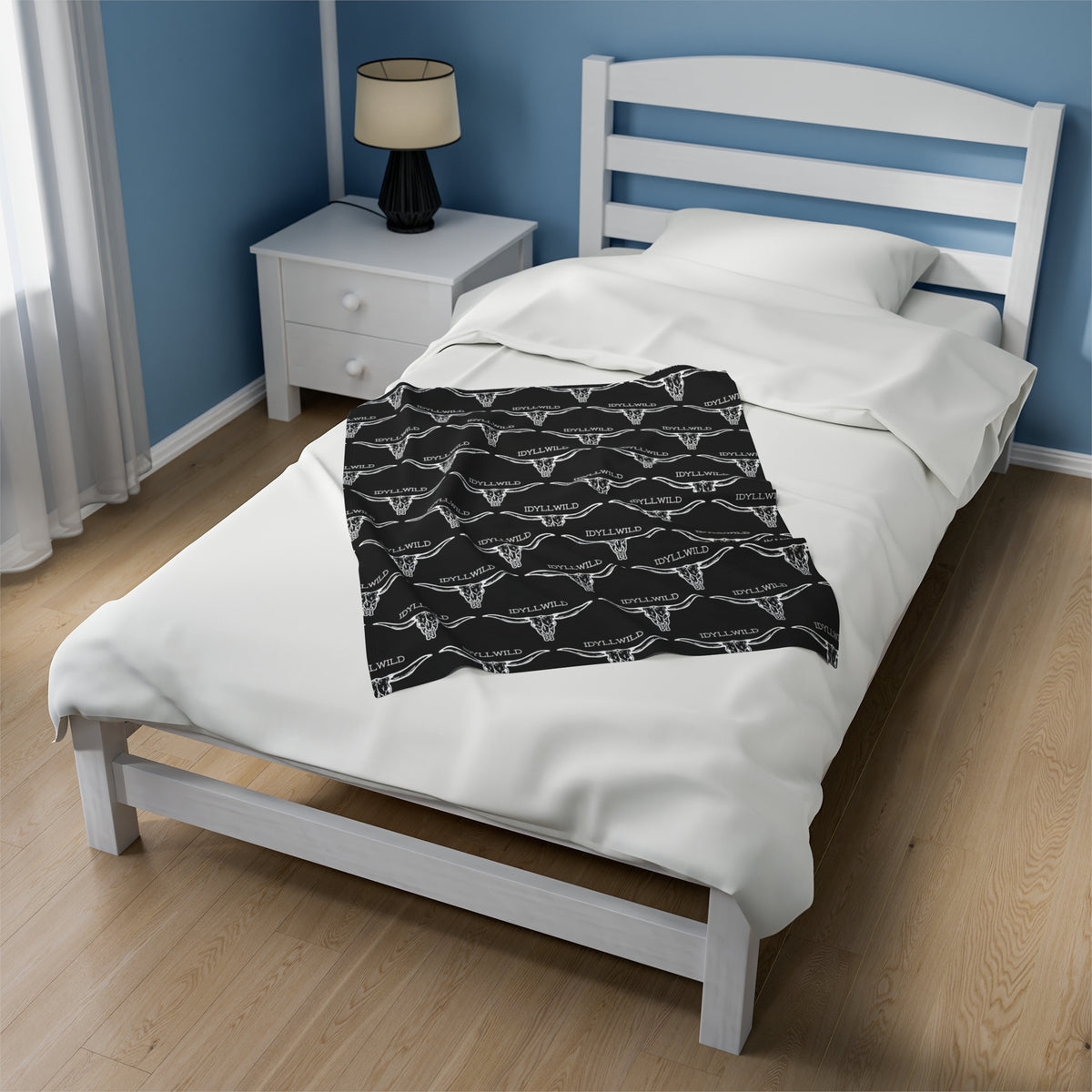 Velveteen Plush Blanket Idyllwild Longhorn Pattern Black
