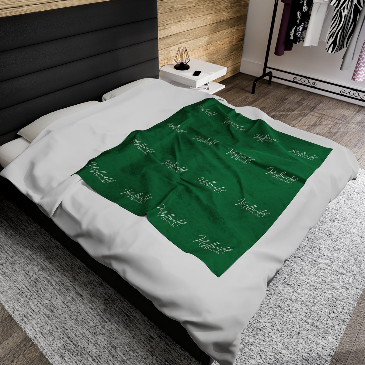 Velveteen Plush Blanket Idyllwild Forever Green