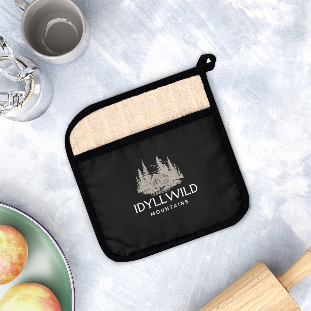 Idyllwild Cabin in the Woods Black Pot Holder with Pocket