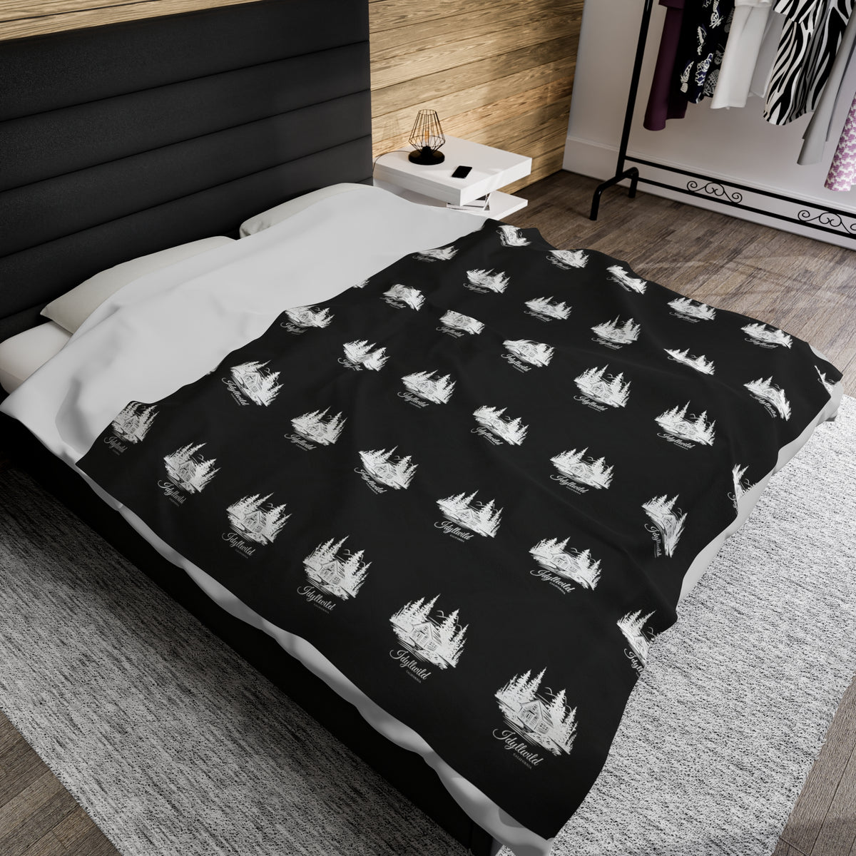 Velveteen Plush Blanket Idyllwild Classy Cabin Pattern Black